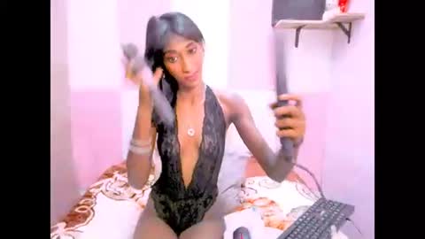 Snapshot of indiansunglaze694u chatting on 03-05-26, 05:31 indiansunglaze694u online show from 03-05-26, 05:31