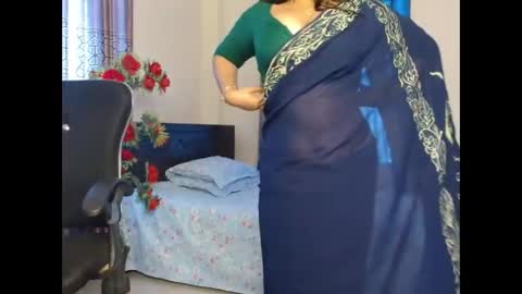 Snapshot of indiantina chatting on 11-18-25, 05:12 tina online show from 11-18-25, 05:12