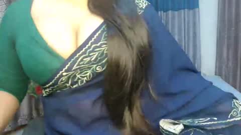 Snapshot of indiantina chatting on 12-03-25, 06:17 tina online show from 12-03-25, 06:17