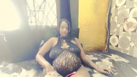 Snapshot of indiantina01 chatting on 02-13-26, 08:10 tina online show from 02-13-26, 08:10