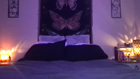 Indigo Bay online show from 01-14-25, 06:45