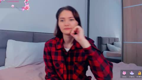 Snapshot of inellcanty chatting on 09-30-25, 04:50 Kira online show from 09-30-25, 04:50