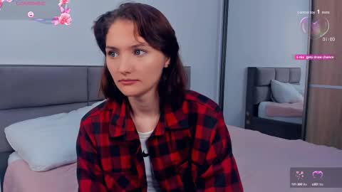 Snapshot of inellcanty chatting on 10-01-25, 04:07 Kira online show from 10-01-25, 04:07