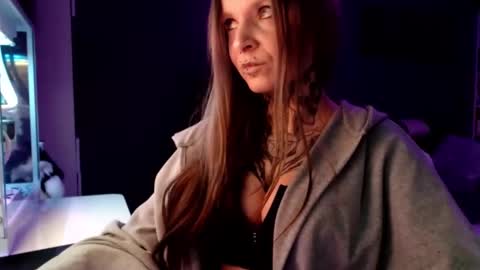 InesDesire online show from 01-06-25, 07:31