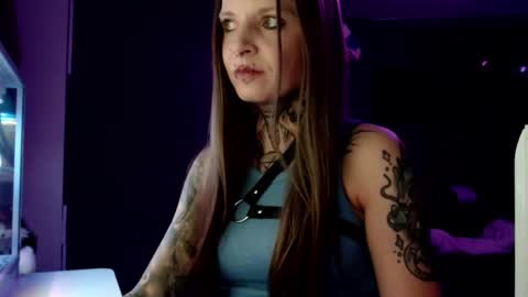 InesDesire online show from 01-21-25, 03:32