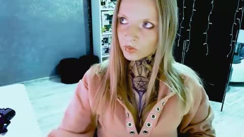 InesDesire online show from 09-18-25, 08:16