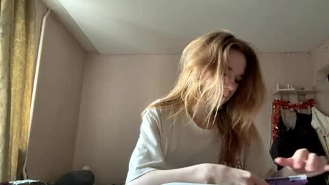 Sofia online show from 04-23-26, 01:35