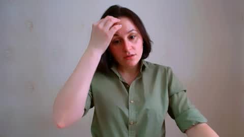 Snapshot of inessa_beauty chatting on 06-01-26, 10:28 Inessa online show from 06-01-26, 10:28