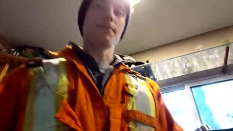 Snapshot of info_chat chatting on 02-18-26, 11:22 sir. Grummps online show from 02-18-26, 11:22