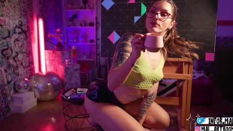 Snapshot of informal_ chatting on 02-01-25, 03:19 MAL --- online show from 02-01-25, 03:19