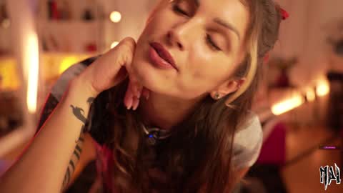 Snapshot of informal_ chatting on 12-01-25, 12:48 MAL --- online show from 12-01-25, 12:48