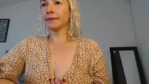            online show from 02-06-25, 04:03