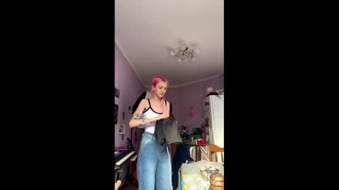 ingridmayer online show from 06-15-26, 03:36
