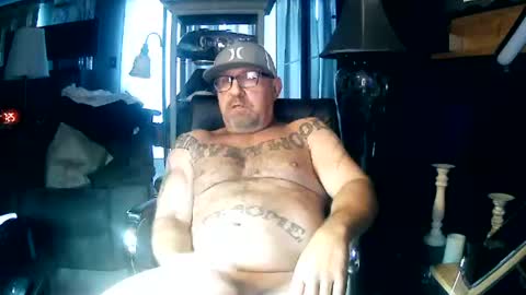 Snapshot of inittogetitin chatting on 08-08-26, 02:25 inittogetitin online show from 08-08-26, 02:25