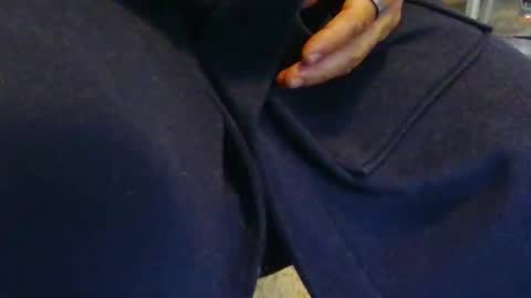 Hanging Out online show from 11-23-25, 11:54