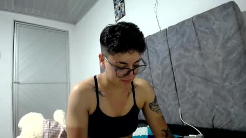 lyan onlyfans n linda online show from 04-23-26, 11:29