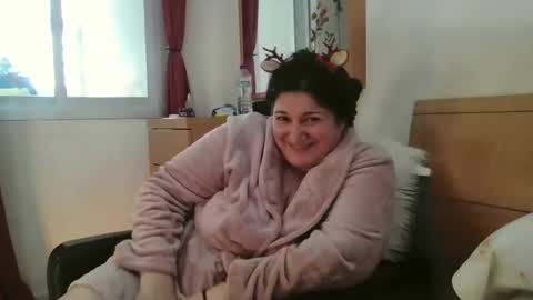 inna46_ online show from 12-19-24, 01:51