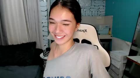 Reign online show from 06-22-26, 01:29