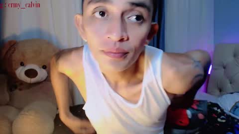 Snapshot of innocent_twinkxx chatting on 12-19-24, 03:52 calvin online show from 12-19-24, 03:52