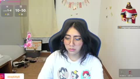 Snapshot of innocentchurchgirlll chatting on 06-25-26, 12:32 Luna online show from 06-25-26, 12:32