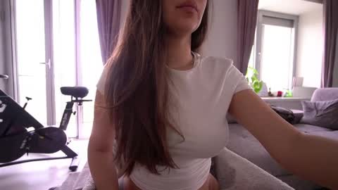 Snapshot of innocentemmy chatting on 05-28-26, 10:34 Maria online show from 05-28-26, 10:34
