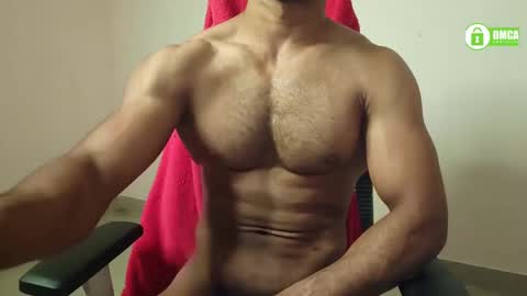 Snapshot of insanestud_miles chatting on 01-22-25, 06:20 Miles online show from 01-22-25, 06:20