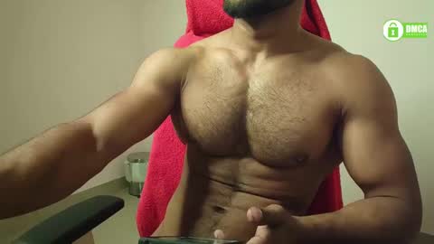 Snapshot of insanestud_miles chatting on 02-05-25, 06:04 Miles online show from 02-05-25, 06:04