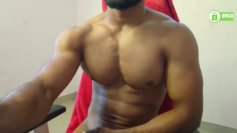 Snapshot of insanestud_miles chatting on 02-18-25, 06:15 Miles online show from 02-18-25, 06:15