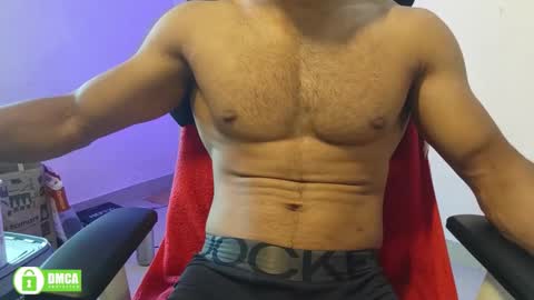 Snapshot of insanestud_miles chatting on 09-10-25, 06:35 Miles online show from 09-10-25, 06:35