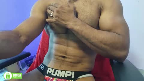 Snapshot of insanestud_miles chatting on 09-18-25, 07:54 Miles online show from 09-18-25, 07:54