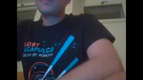 Snapshot of insanesunrise chatting on 09-21-25, 06:09 insanesunrise online show from 09-21-25, 06:09