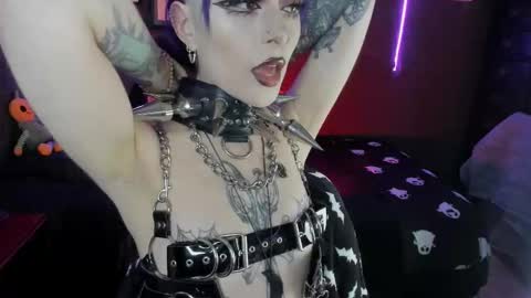 Snapshot of insania_999 chatting on 09-16-25, 05:25 SANIA online show from 09-16-25, 05:25