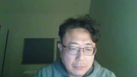 Snapshot of insuclee197641 chatting on 12-22-25, 02:47 insuclee197641 online show from 12-22-25, 02:47