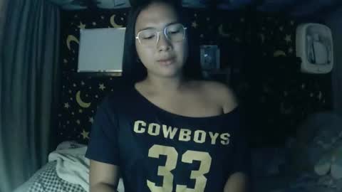 MAXINE online show from 03-22-26, 09:18