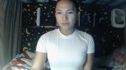 MAXINE online show from 05-24-26, 07:46