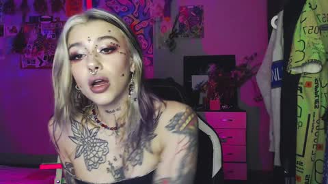 Insunnity666 online show from 12-29-24, 03:13