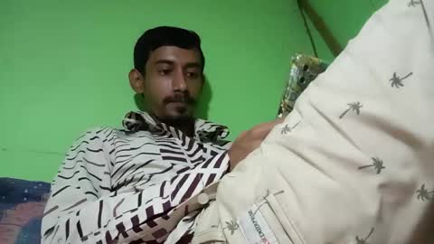 Snapshot of interne8famous chatting on 10-01-25, 06:03 interne8famous online show from 10-01-25, 06:03