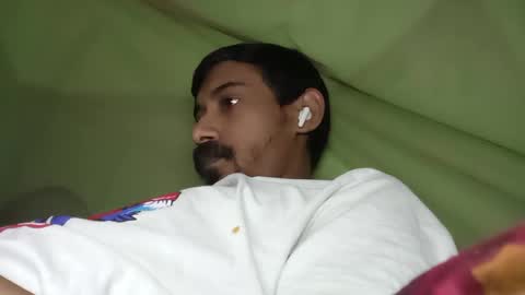 Snapshot of interne8famous chatting on 11-03-25, 08:48 interne8famous online show from 11-03-25, 08:48