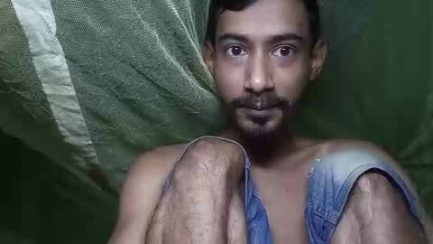 interne8famous online show from 12-04-25, 08:56