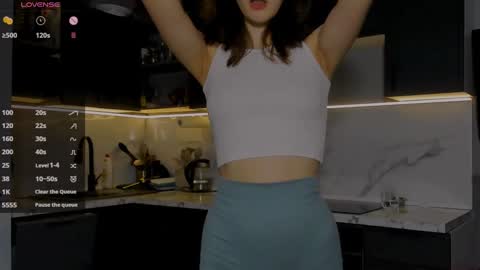 Snapshot of internetsexplorer chatting on 12-20-24, 11:16 Bernadette Join online show from 12-20-24, 11:16