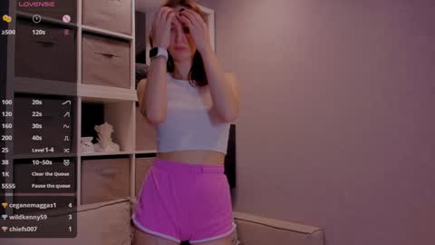 Snapshot of internetsexplorer chatting on 12-22-24, 03:11 Bernadette Join online show from 12-22-24, 03:11