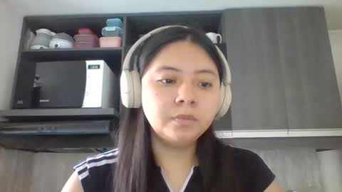 Iris 3 online show from 11-18-25, 01:59