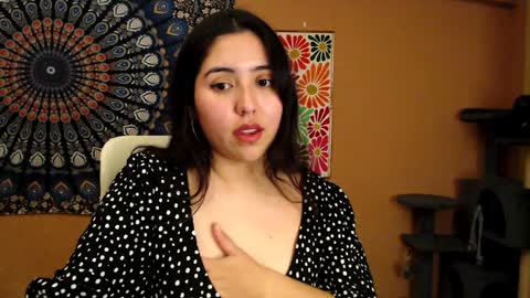 Snapshot of intimatetales chatting on 01-05-25, 05:09 Africa online show from 01-05-25, 05:09