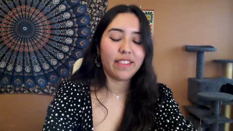 Snapshot of intimatetales chatting on 01-27-25, 03:39 Africa online show from 01-27-25, 03:39