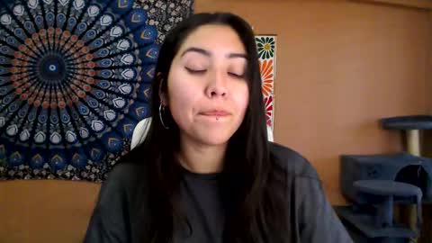 Snapshot of intimatetales chatting on 11-19-25, 10:59 Africa online show from 11-19-25, 10:59