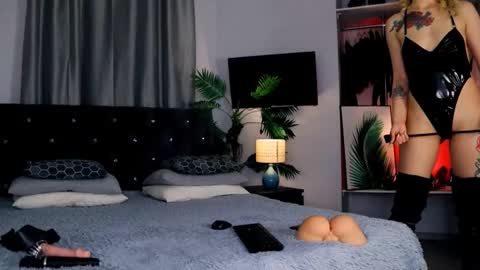 inviting_tina online show from 02-27-25, 08:09