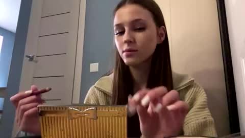 Dina online show from 12-19-25, 09:49