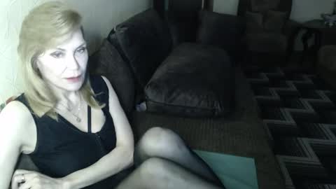 irenalegs online show from 04-20-26, 03:53