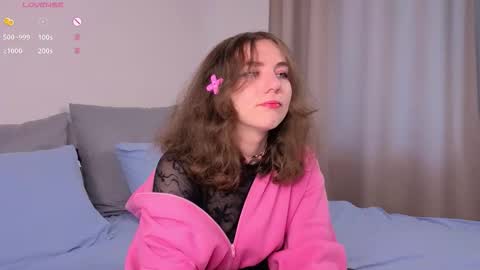 Snapshot of ireneharris chatting on 09-19-25, 09:22 Maxin online show from 09-19-25, 09:22