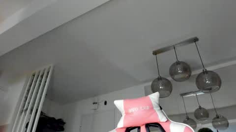 Ir s room online show from 10-25-25, 04:53